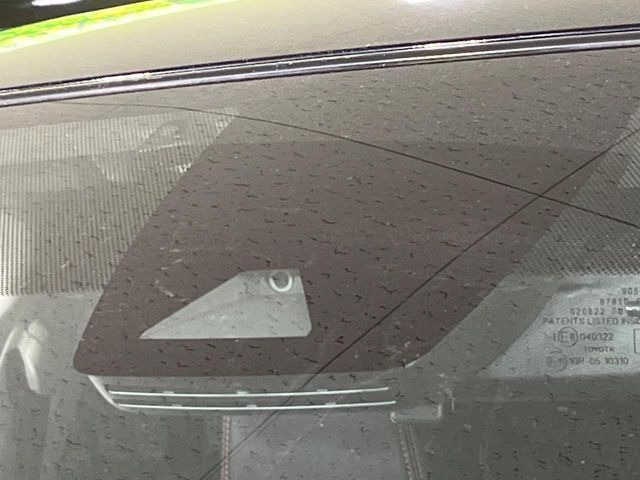 �y�g���^�Z�[�t�e�B�Z���X�z���s���ɑO���̎ԗ�����F�����A�Փ˂������Ȏ��͌x��ƃu���[�L�ŏՓˉ���Ɣ�Q�y�����A�V�X�g�B�����S�Ƀh���C�u�����y���݂��������܂��B