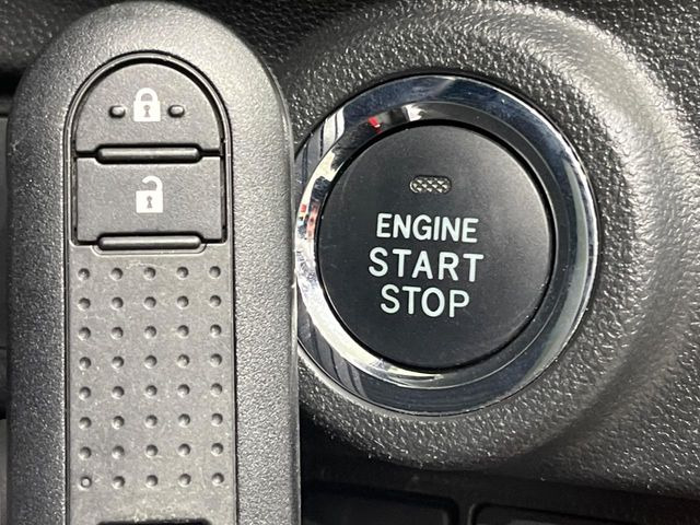 �y�L�[�t���[�V�X�e���z�J�o����|�P�b�g�ɓ��ꂽ�܂܂ł��h�A�̎{���E�������\�ȃX�}�[�g�L�[�𑕔��B�G���W���̃I���E�I�t�����J�M�����o���K�v����������Ƃ��Ă��֗��ł���