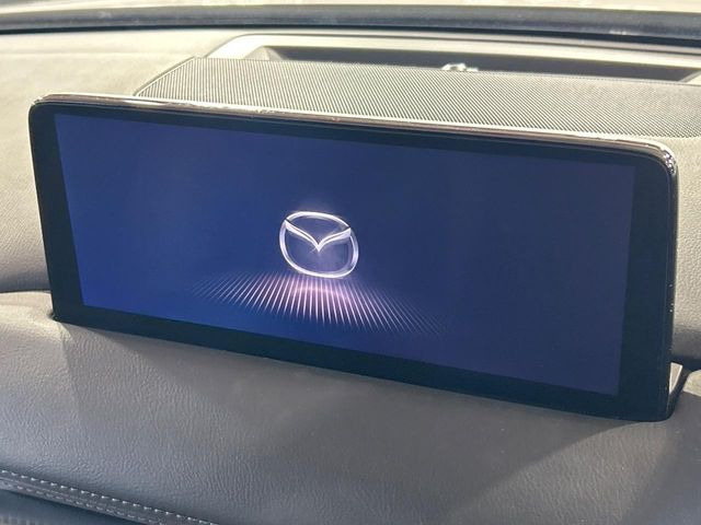 �y10.25�C���`�}�c�_�R�l�N�g�z�ԓ��̕��͋C�Ƀ}�b�`������^�f�B�X�v���C�B�X�}�z�ڑ��ł̃i�r�g�p��Bluetooth�Đ����A�l�X�ȋ@�\���y���߂܂��B�����I�ȃ_�C�������삪�\�ŁA�g��������ǍD�ł��B