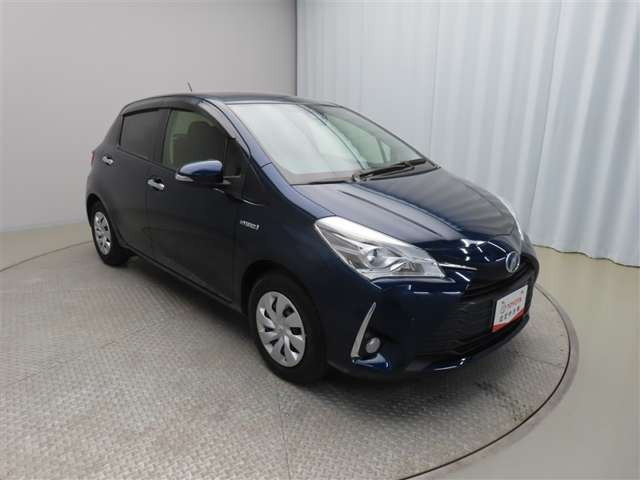 ヴィッツ1.5 ハイブリッド F セーフティ エディションIII