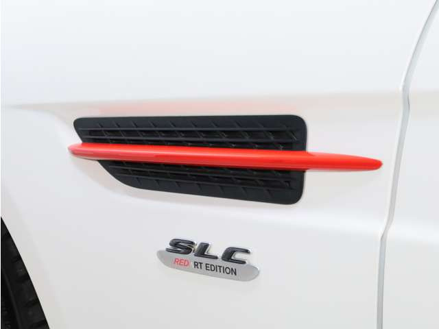 SLCクラス180 スポーツ レッドアートエディション
