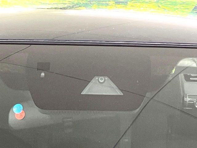 �y�X�}�[�g�V�e�B�u���[�L�T�|�[�g�z�ᑬ���s���ɑO���̎ԗ�����F�����A�Փ˂������Ȏ��͌x��ƃu���[�L�ŏՓˉ���Ɣ�Q�y�����A�V�X�g�B�����S�Ƀh���C�u�����y���݂��������܂��B