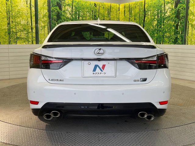 安心の最長10年・走行無制限保証(有償)をご用意。保証内容も充実はもちろん、無料点検&オイル交換や、年中無休の全国・24時間ロードサービスも付帯されておりますのでご安心下さい。