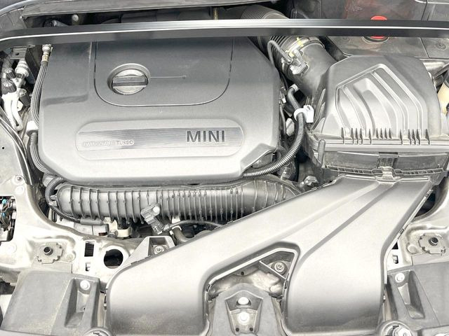 �����X�ł́A�e���[�J�[�̐�p�f�f�e�X�^�[�𓱓��B���Ǝ��i�����e�N�j�J���X�^�b�t���풓���Ă���܂��̂ŁA������̍ۂɂ����S���Ă����p���������܂��B