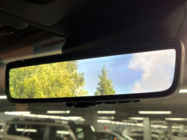 �y�f�W�^���C���i�[�~���[�z��Ȃ̑傫�ȉו��⓯��҂Ō�����m�F���Â炢���ł����S!�J�������B�e�����ԗ�����̉f�������[���~���[���ɕ\���B�N���A�Ȏ��E�ŏ󋵂̊m�F���\�ł�!