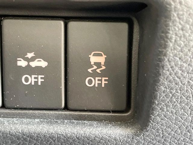 �y�X�Y�L �Z�[�t�e�B�T�|�[�g�z���s���ɑO���̎ԗ�����F�����A�Փ˂������Ȏ��͌x��ƃu���[�L�ŏՓˉ���Ɣ�Q�y�����A�V�X�g�B�����S�Ƀh���C�u�����y���݂��������܂��B