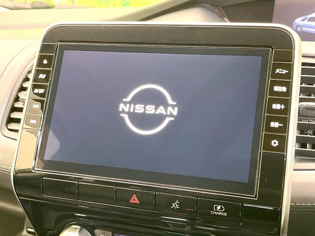 �y�����i�r�z�l�C�̏����i�r�𑕔����Ă���܂��B�i�r�̎g���₷���͂������A�I�[�f�B�I�@�\���[��!�L�����v�◷�s�͂������A�ʋ΂┃�����ȂǕ��i�̃h���C�u���y�����Ȃ�͂���