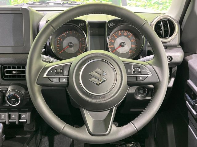 �y�����v�����X�e�A�����O�z�㎿�Ȋv���g�p���邱�ƂŁA��ɂ����������݂ƂĂ��^�]���₷���n���h���ł���