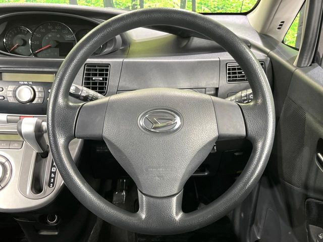 �y�X�e�A�����O�X�C�b�`�z�^�]���A�O������ڐ������炷���ƂȂ��A�I�[�f�B�I���̑��삪�\�ȕ֗��@�\!���S&���K�ȃh���C�u�����o���Ă���܂���