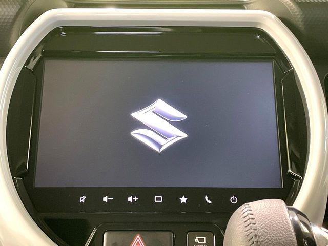 �y���[�J�[����9�C���`�i�r�z�C���e���A�ɗn�����ރX�^�C���b�V���ȁu��p�݌v�v���[�J�[�i�r�𑕔��􎋔F���⑀�쐫�ȂǊ�{���\�ɂ��D��A���㎿�ȃJ�[���C�t�����y���݂��������܂��B