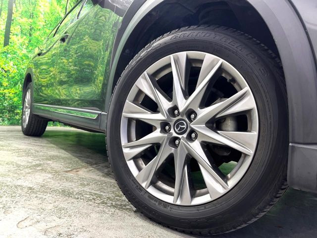 【純正19インチアルミホイール】外観にマッチした純正アルミホイールを装着しております。各種社外アルミホイールや、スタッドレスタイヤも取扱いしております。是非ご相談ください♪