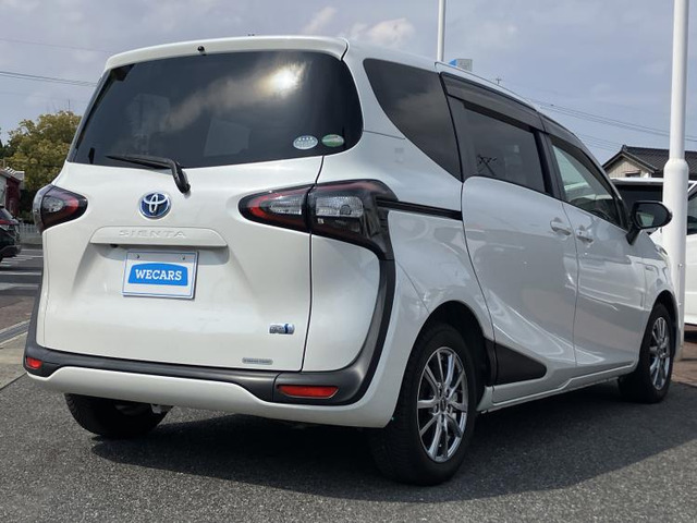 シエンタハイブリッド 1.5 G クエロ