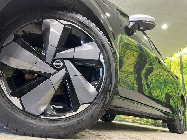 �y����17�C���`�A���~�z�C�[���z�O�ςɃ}�b�`���������A���~�z�C�[���𑕒����Ă���܂��B�e��ЊO�A���~�z�C�[����A�X�^�b�h���X�^�C�����戵�����Ă���܂��B���񂲑��k����������