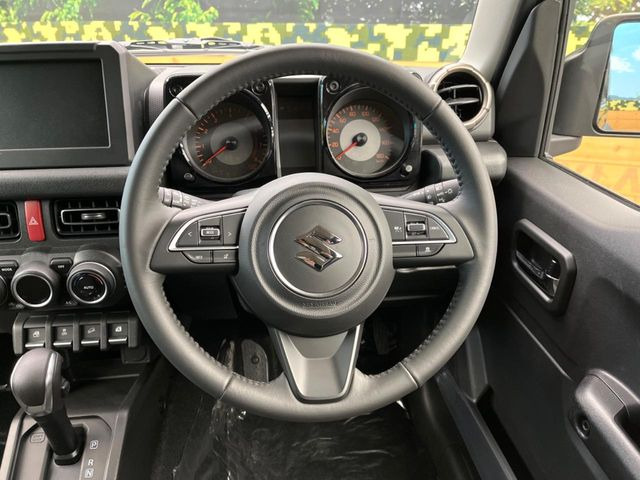 �y�����v�����X�e�A�����O�z�㎿�Ȋv���g�p���邱�ƂŁA��ɂ����������݂ƂĂ��^�]���₷���n���h���ł���