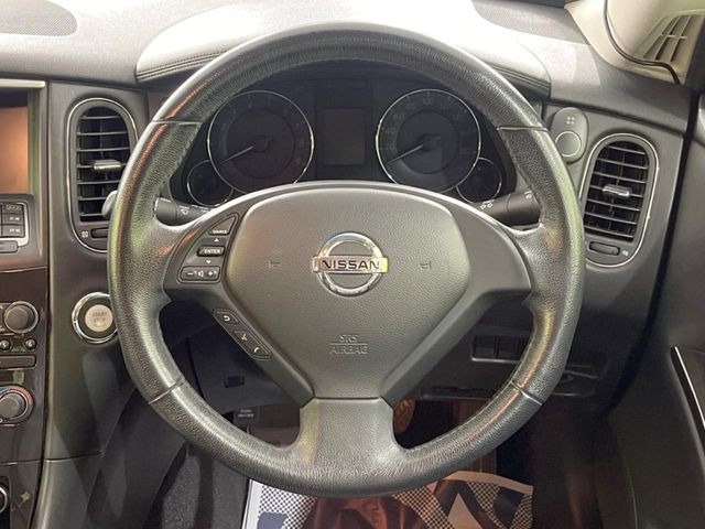 �y�����v�����X�e�A�����O�z�㎿�Ȋv���g�p���邱�ƂŁA��ɂ����������݂ƂĂ��^�]���₷���n���h���ł���