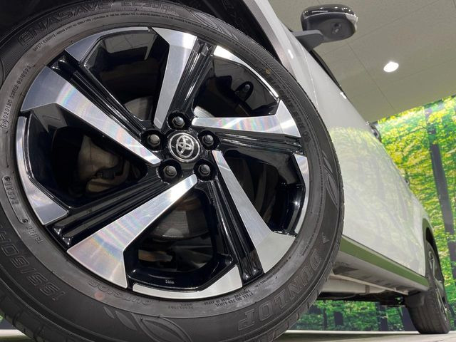 �y����17�C���`�A���~�z�C�[���z�O�ςɃ}�b�`���������A���~�z�C�[���𑕒����Ă���܂��B�e��ЊO�A���~�z�C�[����A�X�^�b�h���X�^�C�����戵�����Ă���܂��B���񂲑��k����������