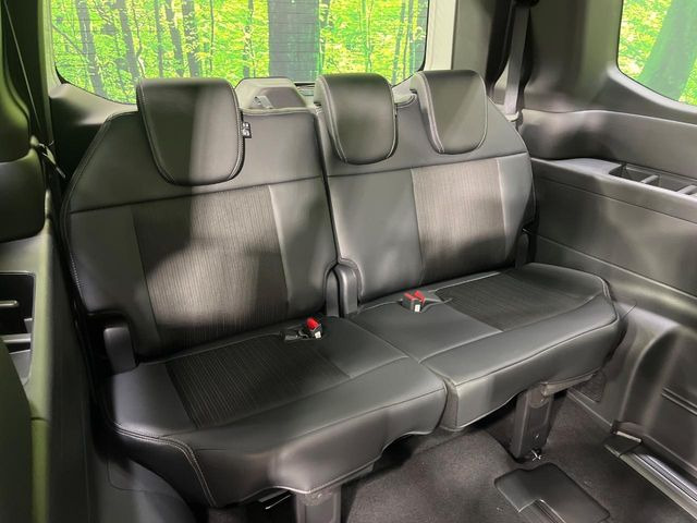 3��ڃV�[�g�͂�������ԗǍD����l�ł��������ƍ����Ē����܂��̂ŁA��l���ł̂��o���������N���N�ł��􂲉Ƒ��ŁA�C�̒m�ꂽ���ԂŁA�h���C�u�ɍs���̂��y���݂ł��ˁ�