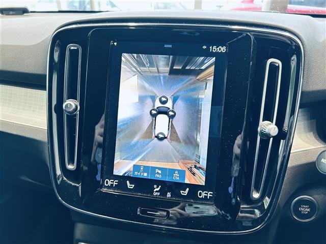 XC40B4 モメンタム