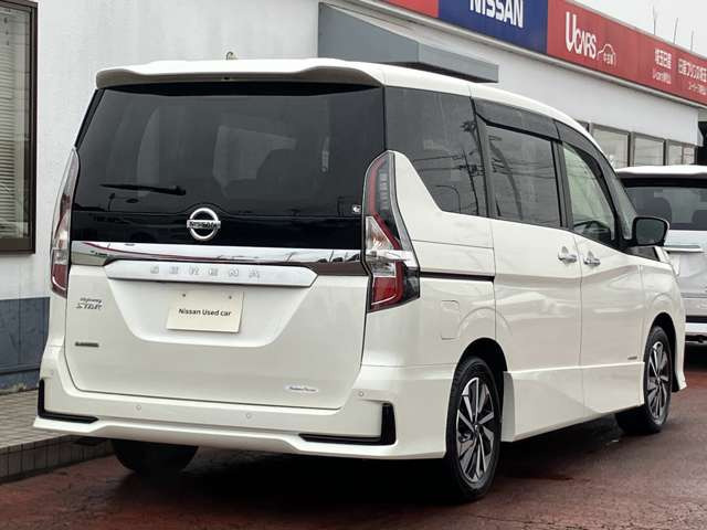 セレナ2.0 ハイウェイスターV