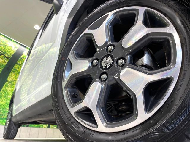 �y����15�C���`�A���~�z�C�[���z�O�ςɃ}�b�`���������A���~�z�C�[���𑕒����Ă���܂��B�e��ЊO�A���~�z�C�[����A�X�^�b�h���X�^�C�����戵�����Ă���܂��B���񂲑��k����������