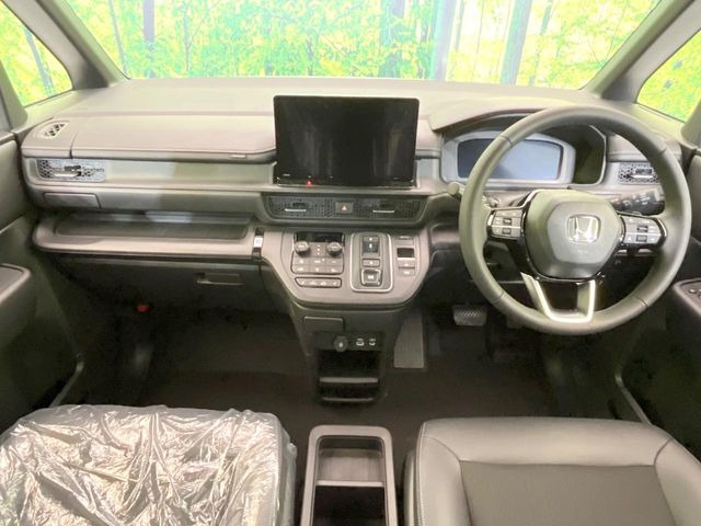 ステップワゴン2.0 e:HEV スパーダ