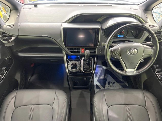 ヴォクシー2.0 ZS 煌III