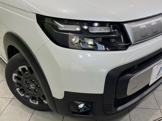 �yLED�w�b�h���C�g�z���V����ԑ��s�����ǍD�Ȏ��E���m�ۂ����S���ĉ^�]�ł��鍂�P�xLED�w�b�h���C�g�𑕔�!�_�����x�������A����d�͂��}�����Ă��܂��B