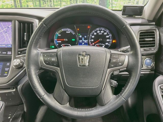 �y�����v�����X�e�A�����O�z�㎿�Ȋv���g�p���邱�ƂŁA��ɂ����������݂ƂĂ��^�]���₷���n���h���ł���