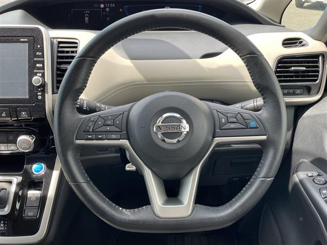 セレナ1.2 e-POWER ハイウェイスターV