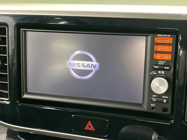 �y�����i�r�z�l�C�̏����i�r�𑕔����Ă���܂��B�i�r�̎g���₷���͂������A�I�[�f�B�I�@�\���[��!�L�����v�◷�s�͂������A�ʋ΂┃�����ȂǕ��i�̃h���C�u���y�����Ȃ�͂���