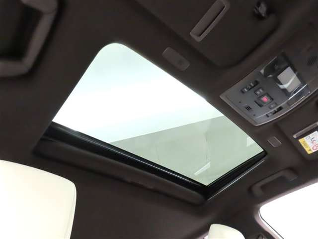 ES300h バージョンL