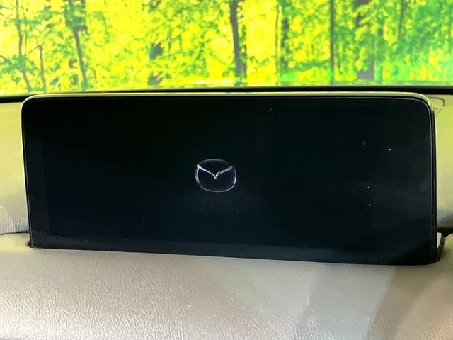 �y10.25�C���`�}�c�_�R�l�N�g�z�ԓ��̕��͋C�Ƀ}�b�`������^�f�B�X�v���C�B�X�}�z�ڑ��ł̃i�r�g�p��Bluetooth�Đ����A�l�X�ȋ@�\���y���߂܂��B�����I�ȃ_�C�������삪�\�ŁA�g��������ǍD�ł��B