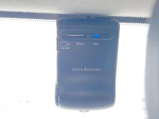 �y�h���C�u���R�[�_�[�z�h���C�u���R�[�_�[����!���s���͂������A������^�]�⎖�̂ɑ��������ہA�f���ŋL�^���A����̃��X�N�ɔ����܂��B���L�^�pSD�J�[�h�͂��q�l�����g�ł��������������K�v������܂��B