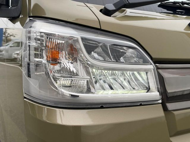 �yLED�w�b�h���C�g�z���V����ԑ��s�����ǍD�Ȏ��E���m�ۂ����S���ĉ^�]�ł��鍂�P�xLED�w�b�h���C�g�𑕔�!�_�����x�������A����d�͂��}�����Ă��܂��B