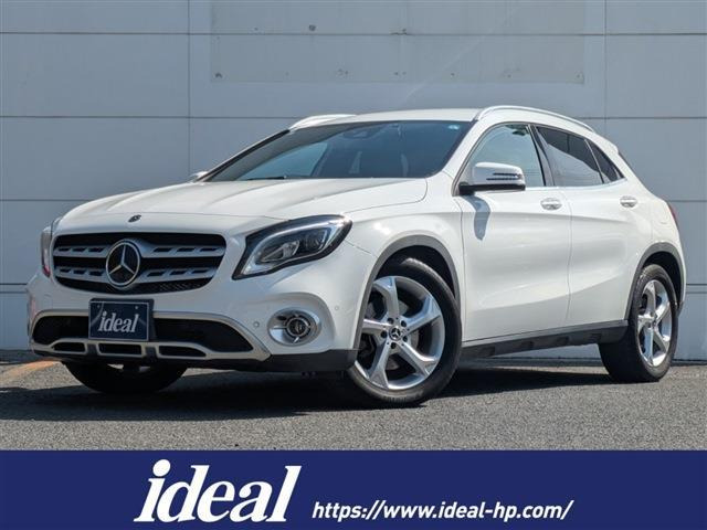 GLAクラスGLA220 4マチック 4WD