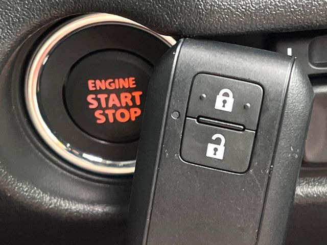 �y�L�[���X�X�^�[�g�V�X�e���z�J�o����|�P�b�g�ɓ��ꂽ�܂܂ł��h�A�̎{���E�������\�ȃX�}�[�g�L�[�𑕔��B�G���W���̃I���E�I�t�����J�M�����o���K�v����������Ƃ��Ă��֗��ł���