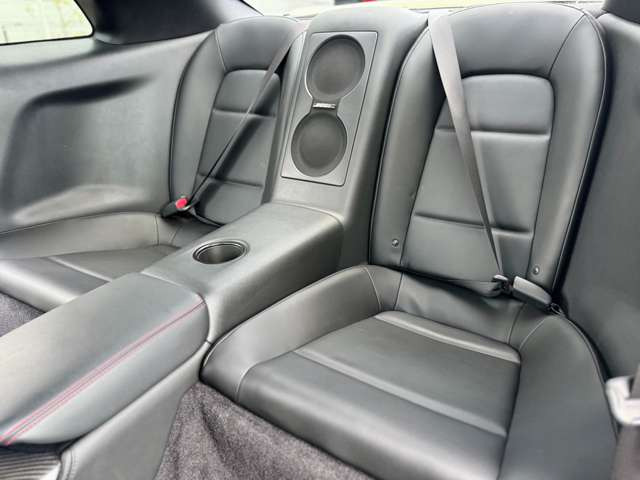 ���ГƎ���GT-R35��p�ۏ؁B���x�o�^����Œ��N15�N�A�ۏ؍X�V���\�ł��B�ő�600���ʂ̏[���ۏ؂ŁA���q�l�̃J�[���C�t���T�|�[�g�������܂��B�ڂ����̓X�^�b�t�܂ł��C�y�ɂ��₢���킹�������܂��B