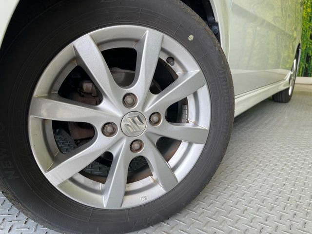 【純正14インチアルミホイール】外観にマッチした純正アルミホイールを装着しております。各種社外アルミホイールや、スタッドレスタイヤも取扱いしております。是非ご相談ください♪