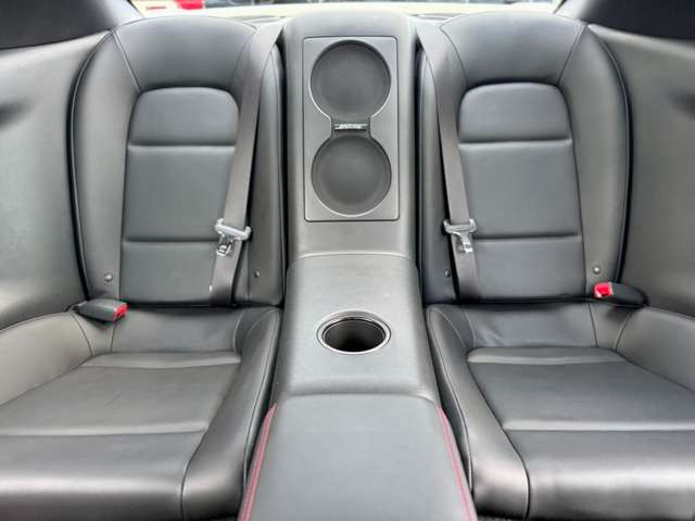 �㕔���ȂɂȂ�܂��B�ڗ�����⏝���͂������܂���B