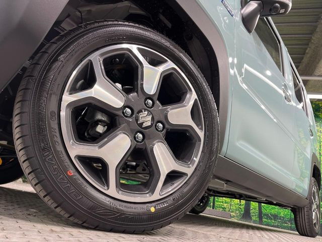 �y����15�C���`�A���~�z�C�[���z�O�ςɃ}�b�`���������A���~�z�C�[���𑕒����Ă���܂��B�e��ЊO�A���~�z�C�[����A�X�^�b�h���X�^�C�����戵�����Ă���܂��B���񂲑��k����������