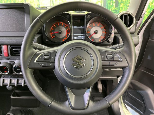 �y�����v�����X�e�A�����O�z�㎿�Ȋv���g�p���邱�ƂŁA��ɂ����������݂ƂĂ��^�]���₷���n���h���ł���