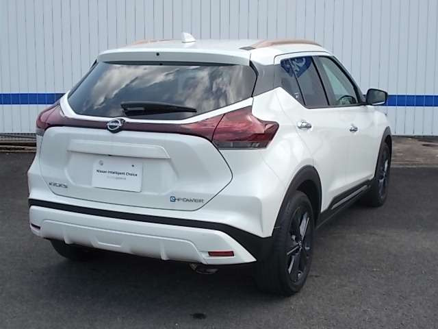 キックス1.2 X 90周年記念車 (e-POWER)