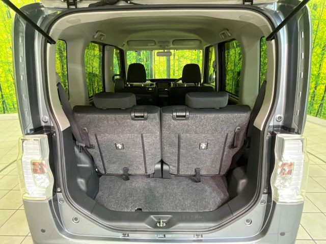 ���i�̂���������ʋ΁A���}���ɏ\���ȉ׎��X�y�[�X���m�ۂ��Ă���܂��B�Z�J���h�V�[�g��|���ƁA�傫�ȉו��̐ύڂ��\�ł���