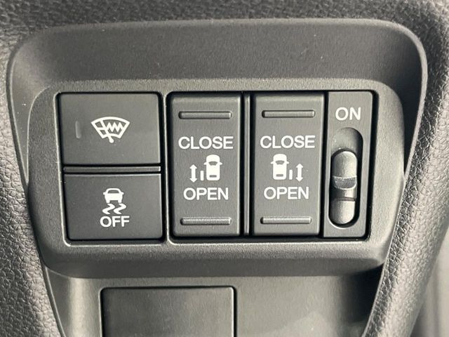 �y�����p���[�X���C�h�h�A�z�X�}�[�g�L�[��^�]�Ȃ̃X�C�b�`�Ō�ȗ����X���C�h�h�A�̊J���\���d��������͂����ăh�A���J����K�v�������A�����Ȃ��q�l�ł��ȒP�ɊJ���߂ł����K�ł���