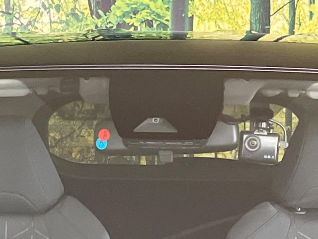 �y�v���N���b�V���Z�[�t�e�B�z�O���̎ԗ��������m���A�Փ˂������Ȏ��͌x��Œ��ӂ𑣂��A�u���[�L�𓥂ޗ͂��T�|�[�g�B�u���[�L�𓥂߂Ȃ������ꍇ�͏Փ˔�Q�y���u���[�L���쓮�A�Փˉ�����T�|�[�g���܂��B