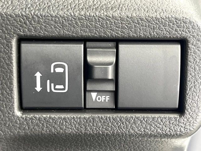 【パワースライドドア】スマートキーや運転席のスイッチでスライドドアの開閉が可能♪電動だから力を入れてドアを開ける必要が無く、小さいお子様でも、重い荷物を持っている時もラクに開け閉めできます♪