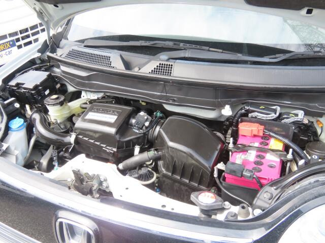 エンジンルームもきれいですよ。機関機構系も良好です。納車前に点検整備も行います。エンジンオイル・オイルフィルター・エアコンフィルター・ワイパーゴムは必ず交換致します(エアコンフィルターは、装着車のみ)