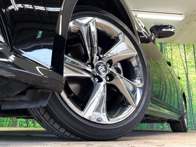 �y�����A���~�z�C�[���z�O�ςɃ}�b�`���������A���~�z�C�[���𑕒����Ă���܂��B�e��ЊO�A���~�z�C�[����A�X�^�b�h���X�^�C�����戵�����Ă���܂��B���񂲑��k����������