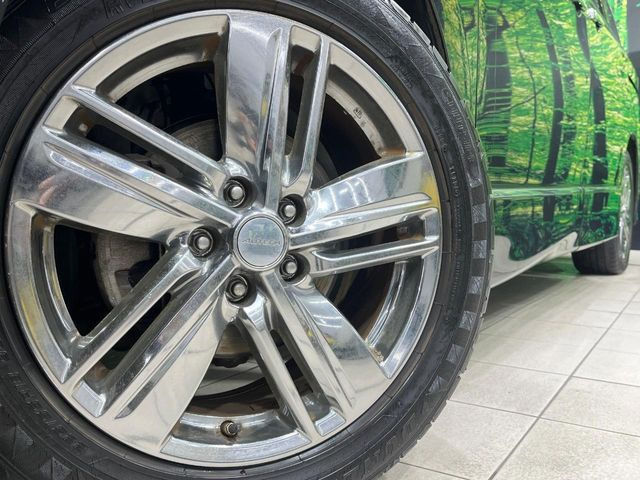 �y�O���[�h��p����18�C���`�A���~�z�C�[���z�f�U�C�����̍��������A���~�z�C�[���𑕒����Ă���܂��B�e��ЊO�A���~�z�C�[����A�X�^�b�h���X�^�C�����戵�����Ă���܂��B���񂲑��k����������