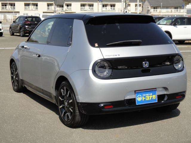 ���ŏ���]���a4.3m�ɂ���Ė�6m�̕Б�1�Ԑ��̓��H�ł�U�^�[���ł��鏬��萫�\��������